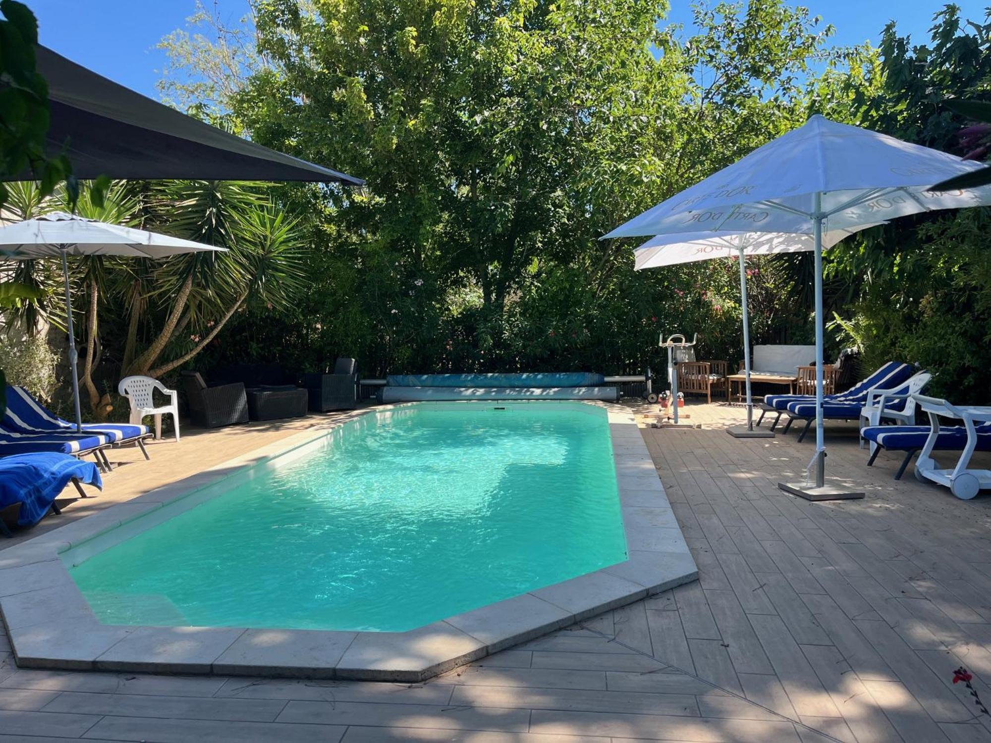 Chambre Seville - Mas Saint-Louis - Piscine Chauffee 艾格-莫尔特 外观 照片